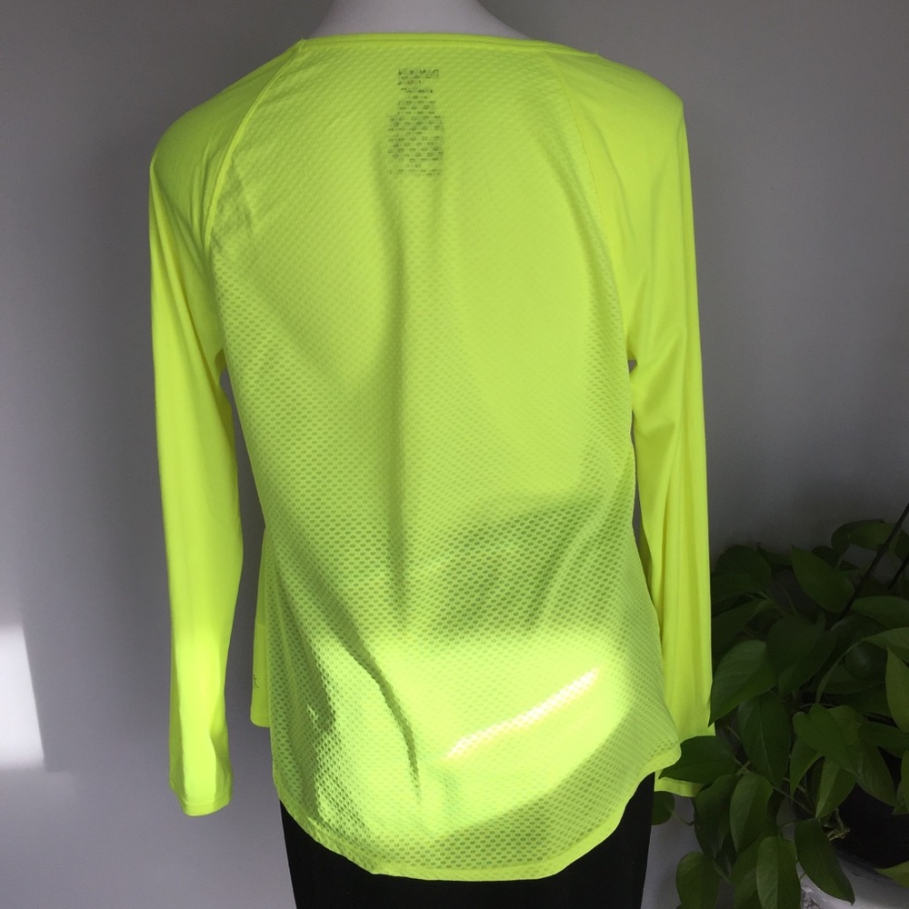 🏃🏽‍♀️ DANSKIN • Yellow Athletic Top 🏃🏽‍♀️